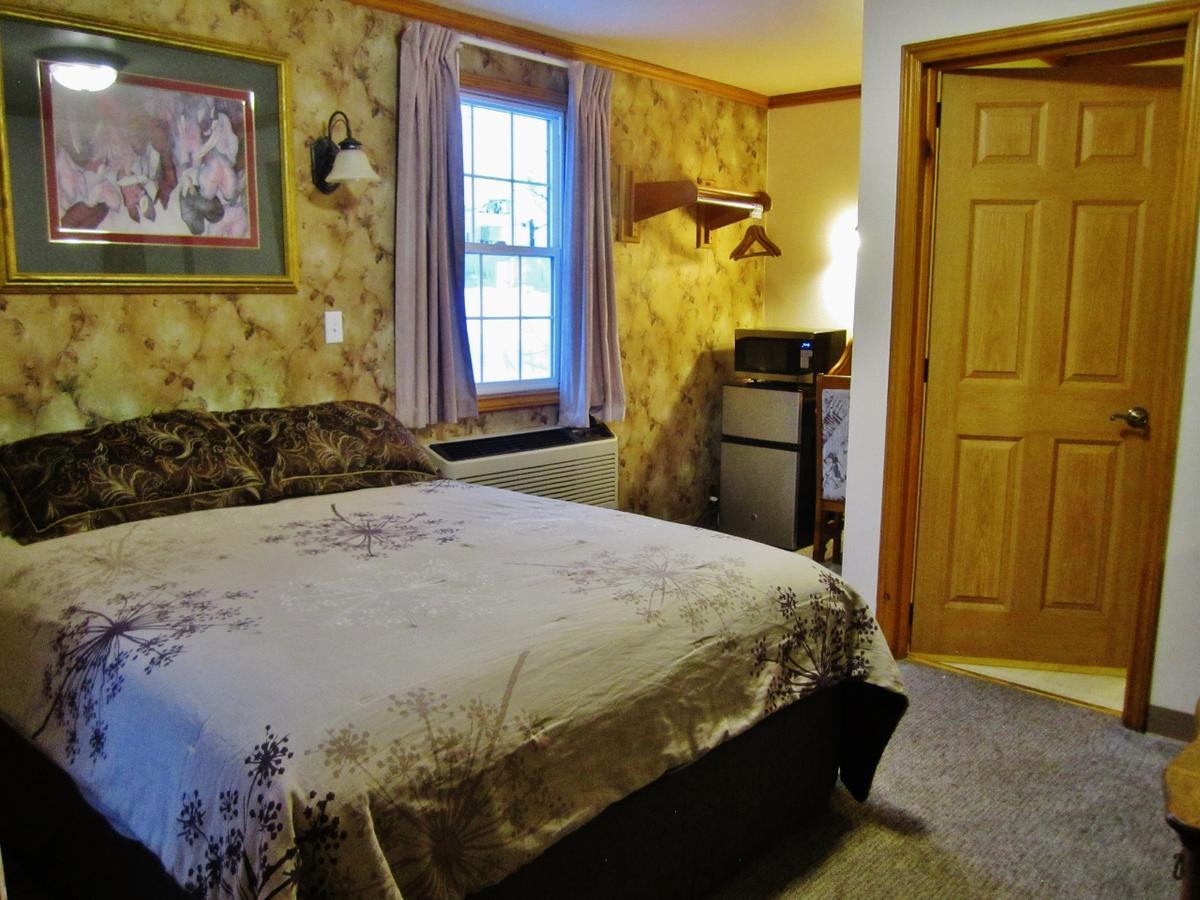 East Glacier Park Village Dancing Bears Inn المظهر الخارجي الصورة