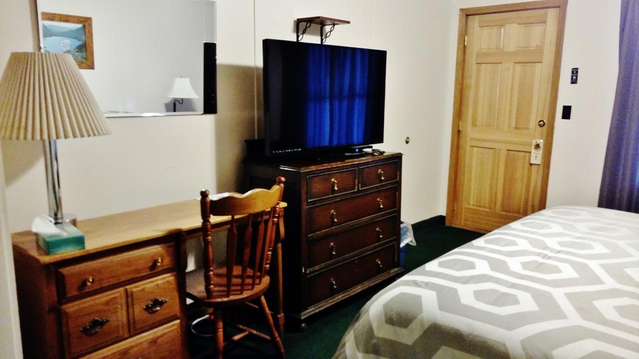 East Glacier Park Village Dancing Bears Inn المظهر الخارجي الصورة